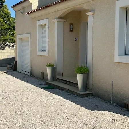 Maison Dans Un Village Au Coeur Des Garrigues بيت للعطل Sainte-Croix-de-Quintillargues