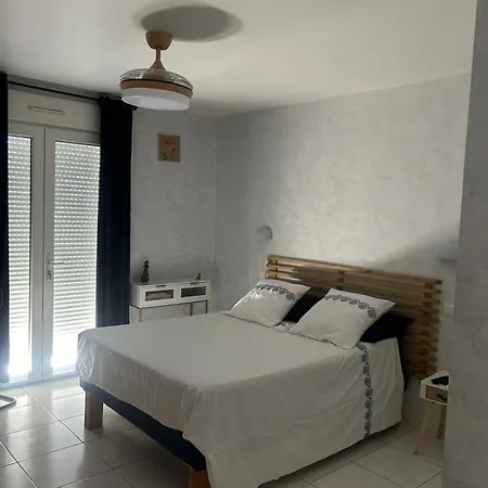 بيت للعطل Maison Dans Un Village Au Coeur Des Garrigues