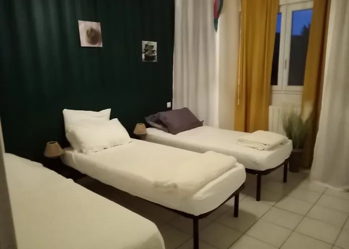 Maison Dans Un Village Au Coeur Des Garrigues Дом отдыха *