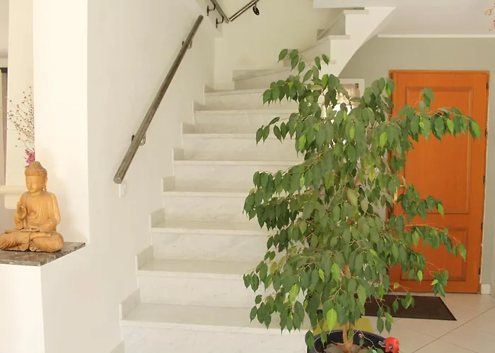 Maison Dans Un Village Au Coeur Des Garrigues *