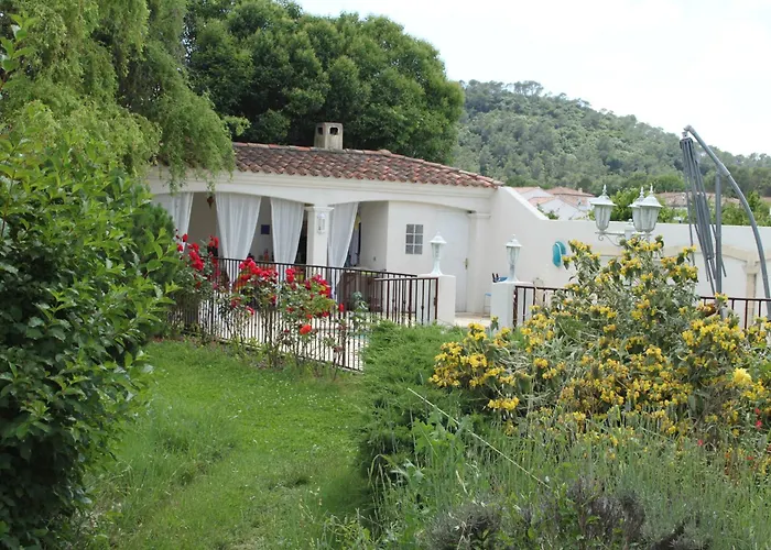 Maison Dans Un Village Au Coeur Des Garrigues Дом отдыха